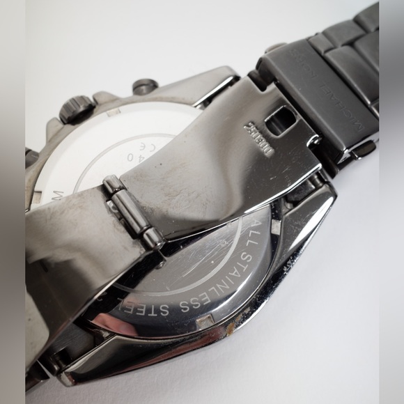 Michael Kors MK8340 Lansing Grey Dial Ion Plated Chronograph Men's - Picture 12 of 15